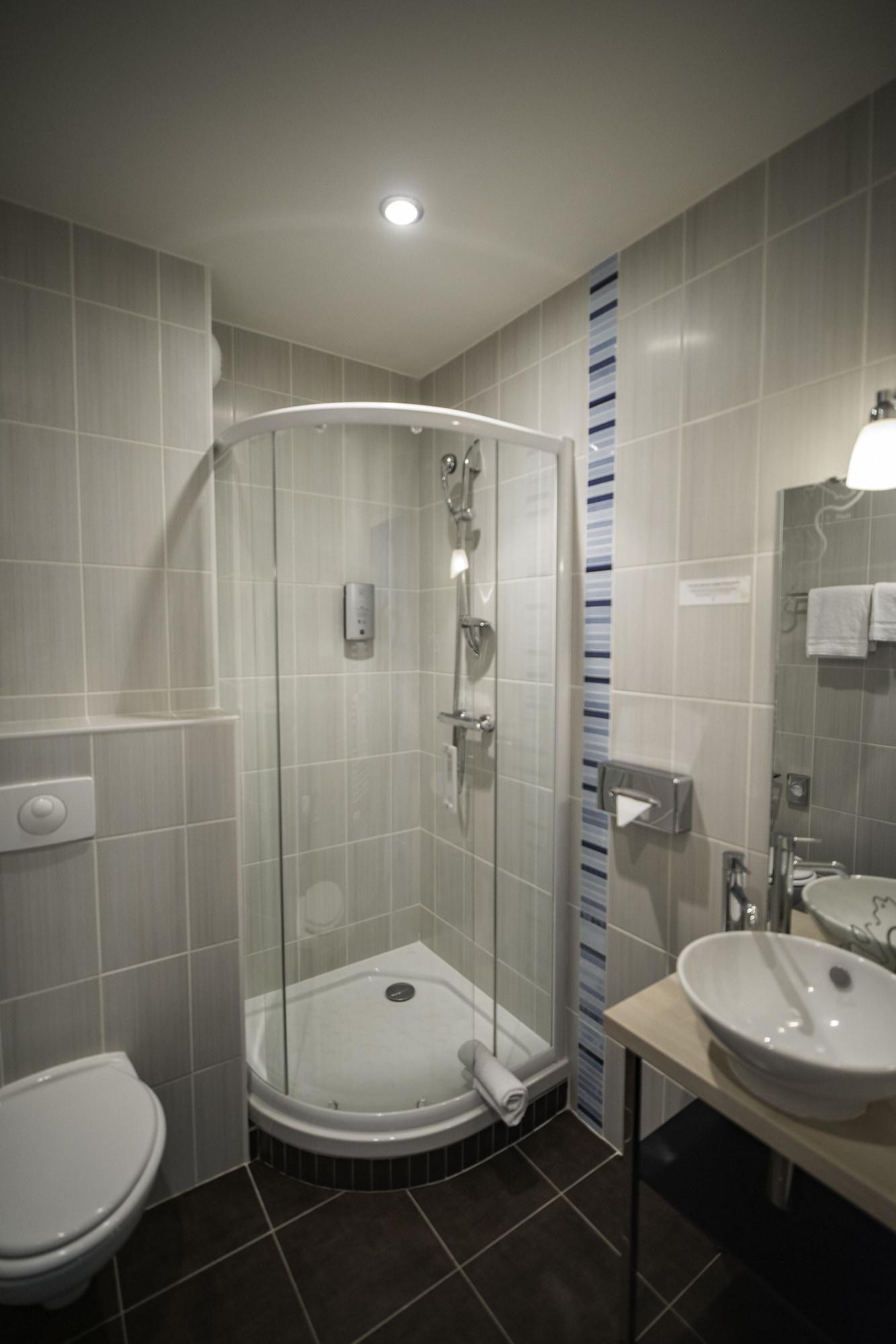 Best Western Hotel Nuit De Retz Nantes Sud Port Saint Pere Bagian luar foto